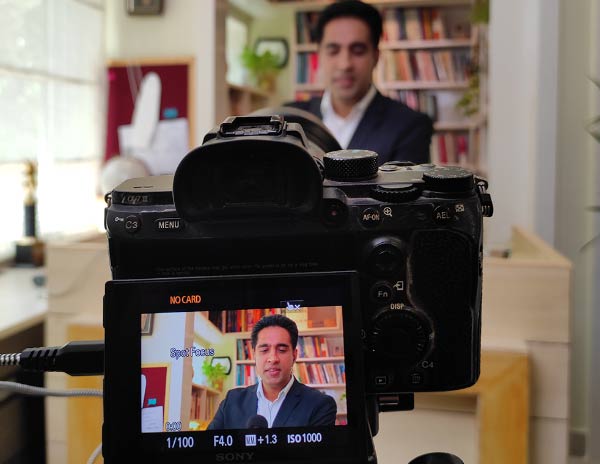 Virtual Keynote Speaker, Simerjeet Singh, behind the scenes.