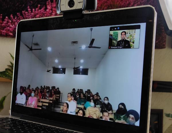 The Beginner’s Mind show featuring the best virtual keynote speakers, Simerjeet Singh and Marisa Peer.